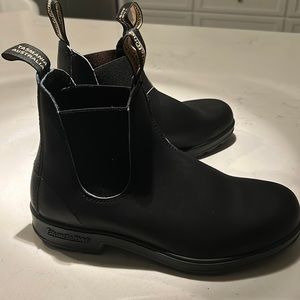 Women’s Blundstone boots